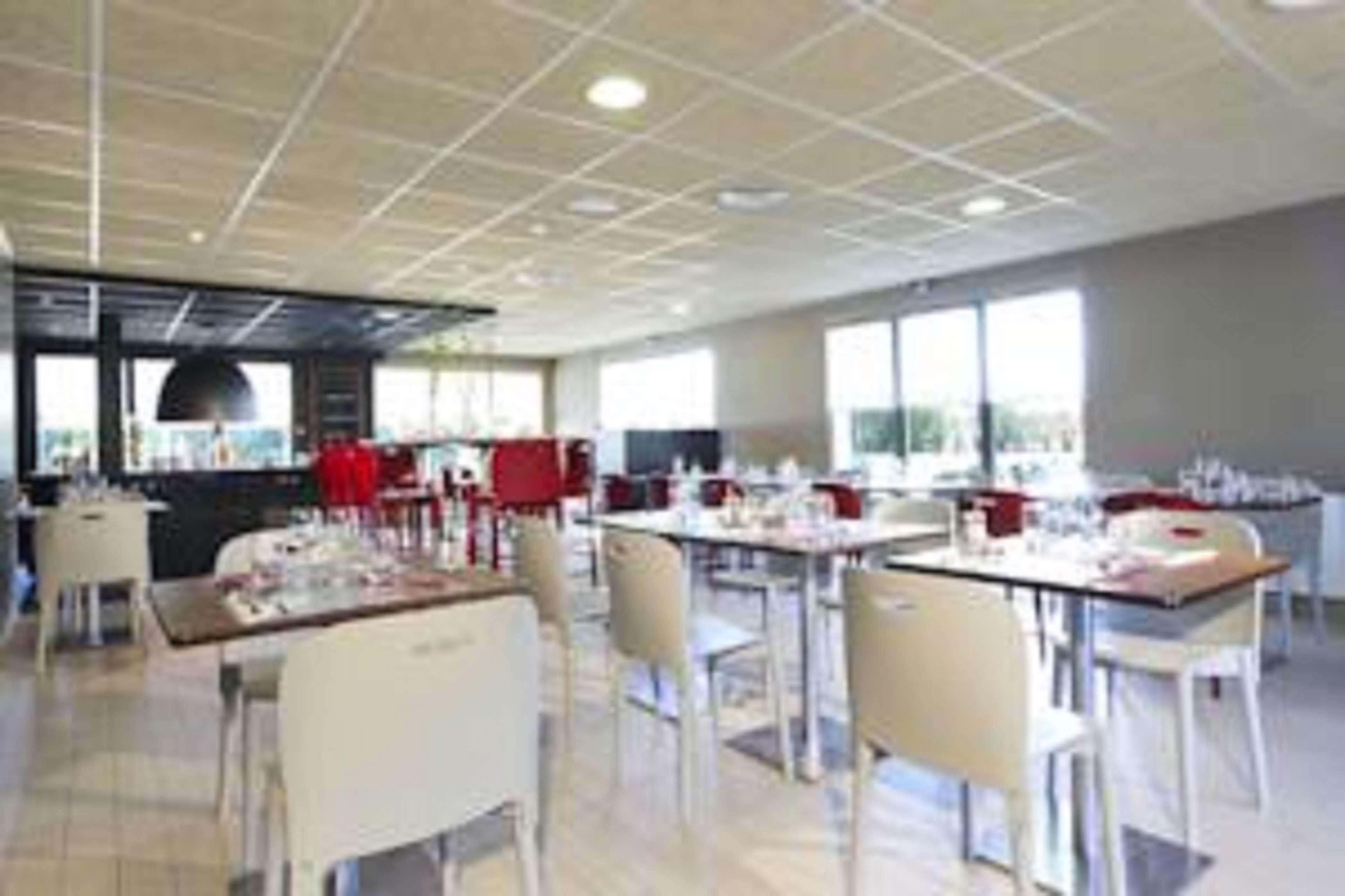 Campanile Montbeliard - Sochaux Otel Dış mekan fotoğraf