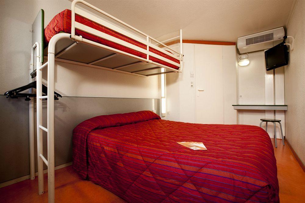 Campanile Montbeliard - Sochaux Otel Dış mekan fotoğraf