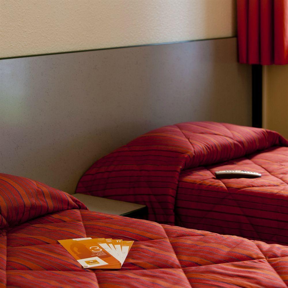 Campanile Montbeliard - Sochaux Otel Dış mekan fotoğraf